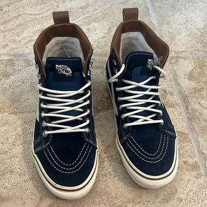 Vans Navy MTE Sk8 high boot womens 8/men’s 6.5